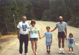 FriendsFamily28 7-1990