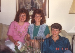 FriendsFamily34 7-1993